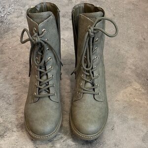 GBG Los Angeles Khaki Lace-Up Combat Boots